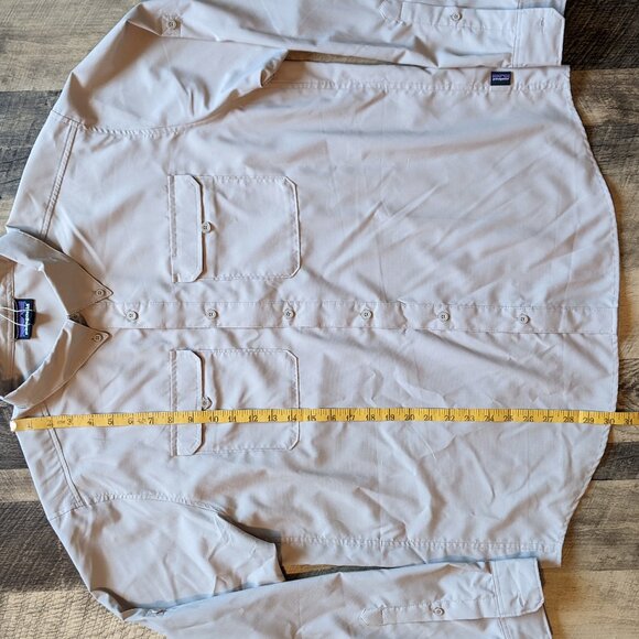 Patagonia Self-Guided Hike Shirt XL Khaki Tan Button-Down - Picture 7 of 10